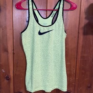 Nike pro women’s top